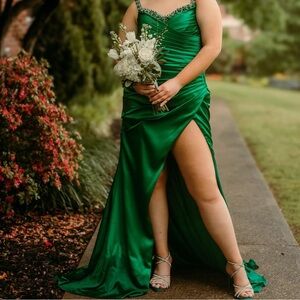 Elegant Green Evening Gown